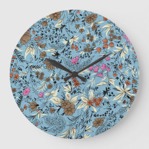 Blumenmuster im Vintage-Stil, blauer Hintergrund. Große Wanduhr