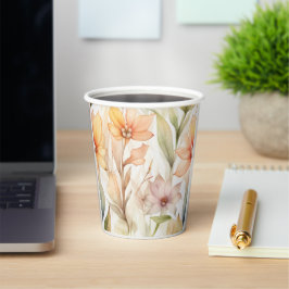 Blumenmuster in Aquarellfarben mit rosa, orange ge Pappbecher