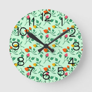 Blumenmuster mit farbigen Rosenblüten  Runde Wanduhr