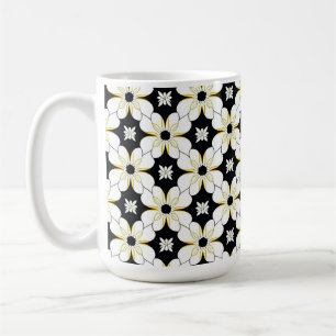 Blumenmuster mit weißen und gelben Blüten Kaffeetasse