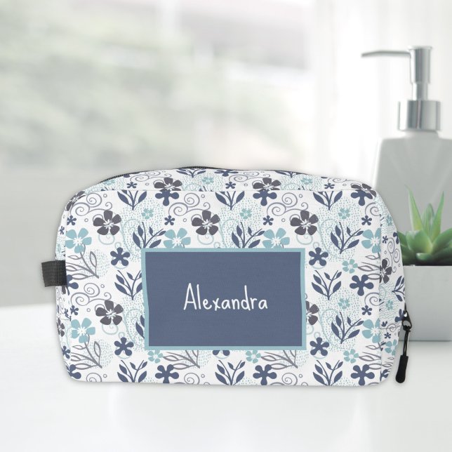 Blumenmuster Waschbeutel (dopp kit with flower pattern and name)