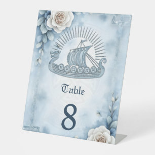Blumenrahmen mit Rose und keltisches Design. Sockelschild