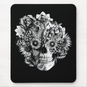 Blumenschmetterlings-Ohmschädelillustration im Mousepad