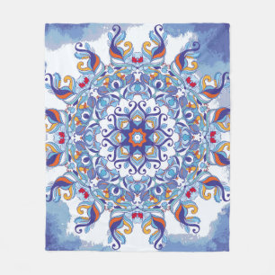 Blumenschmuck, künstlerisches Design. Fleecedecke