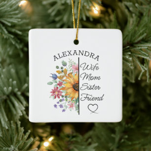 Blumiger benutzerdefinierter Name & Text Ehefrau M Keramikornament