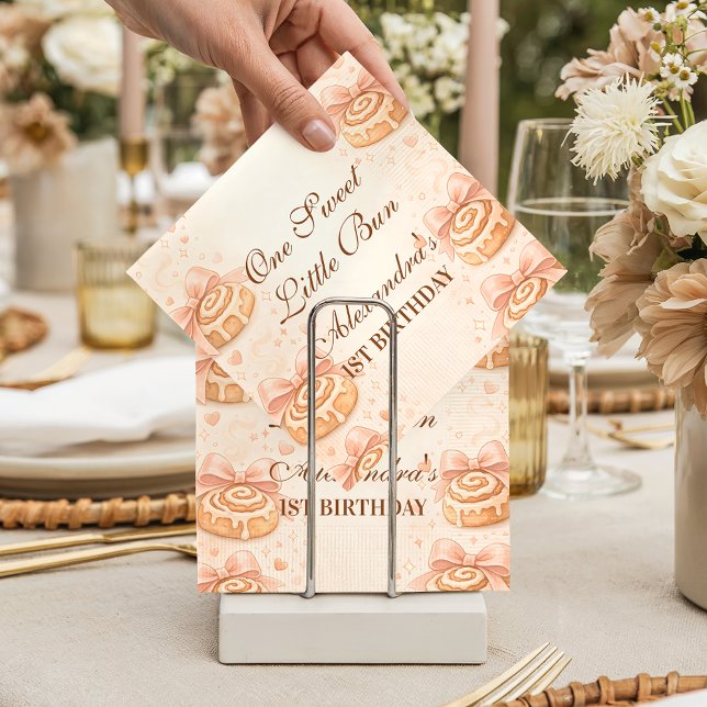 Blush Cinnamon Bow Little Bun 1st Birthday Serviette (Von Creator hochgeladen)