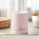 Blush Dusty Pink Girly Script Monogram Name Modern Kaffeetasse<br><div class="desc">Blush Dusty Pink Monogram Name Coffee Cup oder Tasse. Das macht den perfekten 16 Geburtstag,  Hochzeit,  Brautparty,  Jubiläum,  Babydusche oder Junggeselinnen-Abschied Geschenk für jemanden,  der Lieben glamourösen Luxus und schicke Stile.</div>