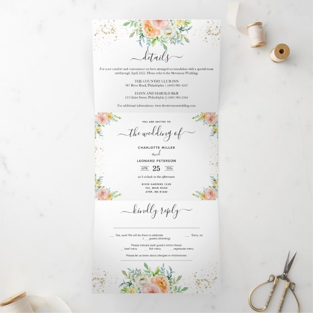 Blush Floral and gold Wedding Dreifach Gefaltete Einladung (Innenseite)