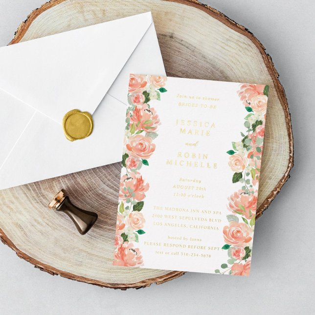 Blush Floral Two Brides Lesbian Couple Dusche Folieneinladung (Von Creator hochgeladen)