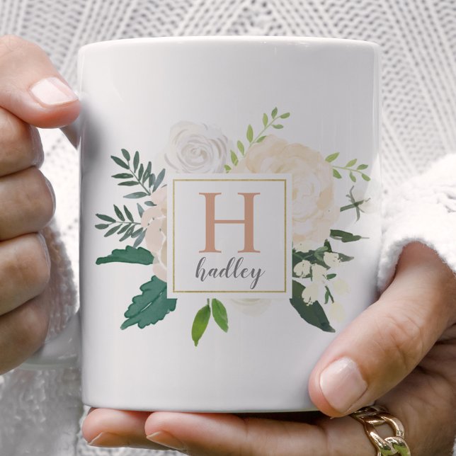 Blush Gold Floral Bouquet Custom Monogram Tasse (Von Creator hochgeladen)