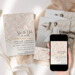 Blush Gold Scroll Damask Verlobtes Foto Save The Date<br><div class="desc">"Blush Gold Scroll Damask Verlobtes Foto Save the Date." Ihr Foto, Ihre Namen und Ihr Hochzeitsdatum werden auf der Rückseite angezeigt, damit Ihre Gäste Ihre Ankündigung für immer behalten und schätzen können. Elegantes, kaum rötenes klassisches Blatt- und Beigefarbenes Damast-Muster, das von Audrey Jeanne Roberts, einem international anerkannten Künstler und Designer,...</div>