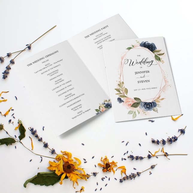 Blush Navy Blossom Floral Folded Wedding Programm (Von Creator hochgeladen)
