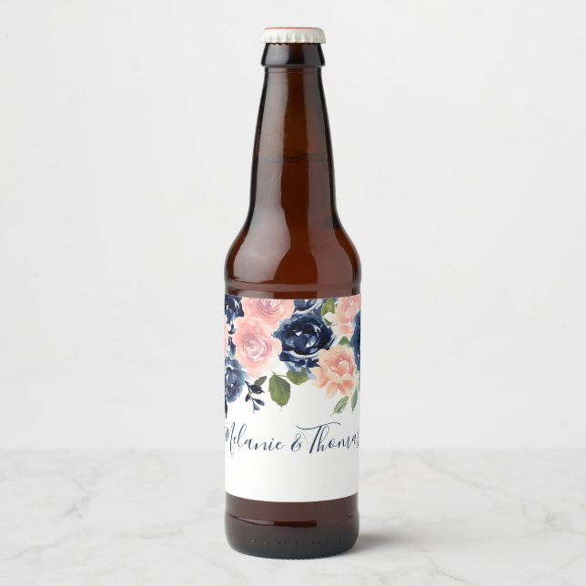 Blush & Navy Blume Hochzeitsfeier Bierflaschenetikett (Vorderseite)
