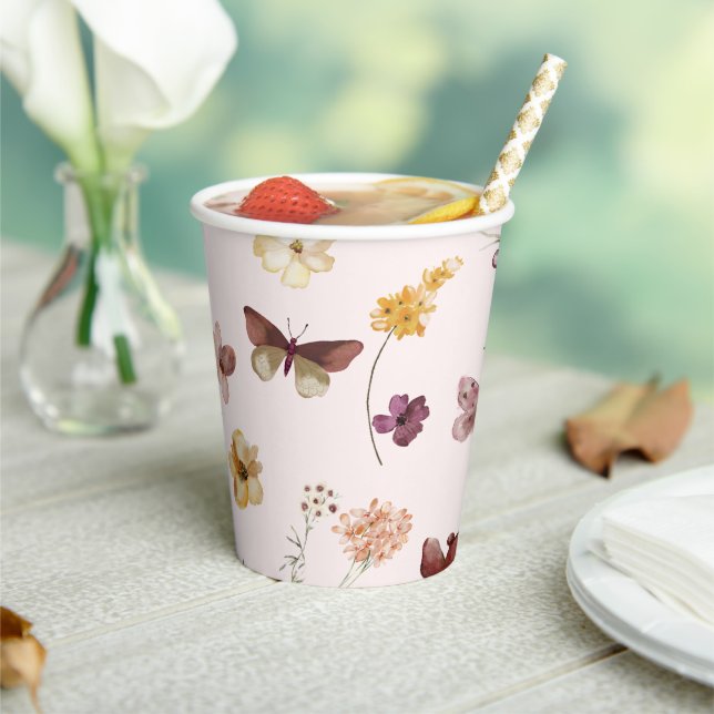 Blush Pastel Wildblume Modern Boho Wedding Pappbecher (In Situ)