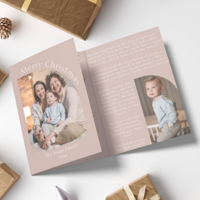 Blush Pink Arch Year of Review Family Update Dreifach Gefaltete Urlaubskarte (blush pink arch photo modern boho Christmas card)
