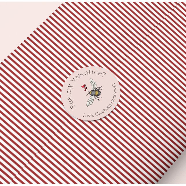 Blush Pink Bee Meine Valentine Honeybee Runder Aufkleber (Simple & Modern "Bee Mine" Blush Pink Sticker. Hand-Drawn Honeybee & Red Hearts for Valentine's Day.)