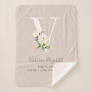 Blush Pink Floral Letter V Baby Script Geburtsstun Sherpadecke