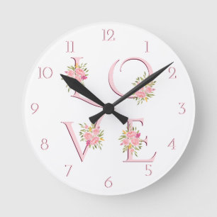 Blush pink floral Love typography Valentines Day Runde Wanduhr