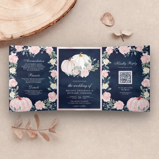 Blush Pink Floral Pumpkin QR Code Navy Hochzeit Dreifach Gefaltete Einladung (Von Creator hochgeladen)