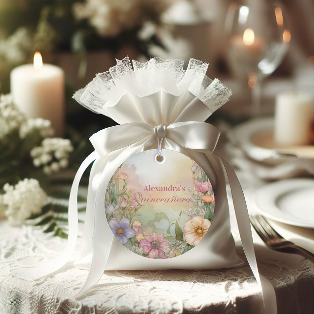 Blush Pink Floral Quinceanera Celebration Geschenkanhänger (Von Creator hochgeladen)