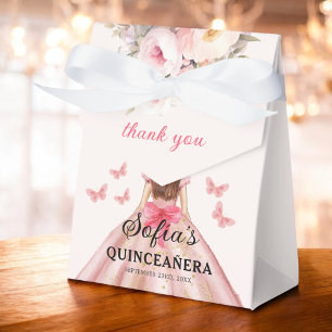 Blush Pink Floral Quinceañera Schmetterlinge Geschenkschachtel