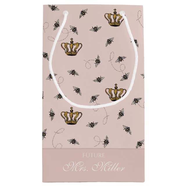 Blush Pink Future Mrs Queen Bee Gold Crown Kleine Geschenktüte (Rückseite)
