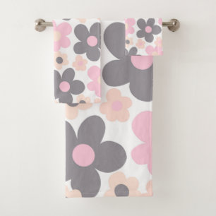 Blush Pink Gray Daisies Retro Dream #1 #retro #art Badhandtuch Set