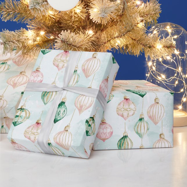 Blush Pink Green Ornaments Christmas Geschenkpapier (Feiertage)