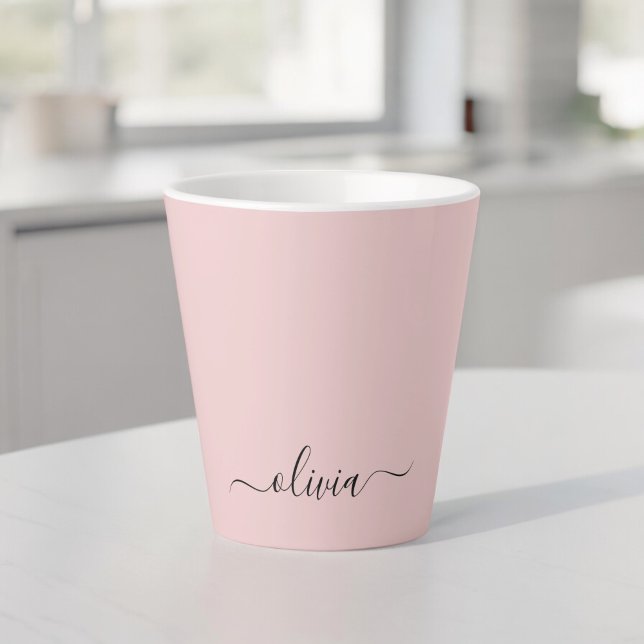 Blush Pink Modernes Script Name Girl Monogram Milchtasse (Von Creator hochgeladen)