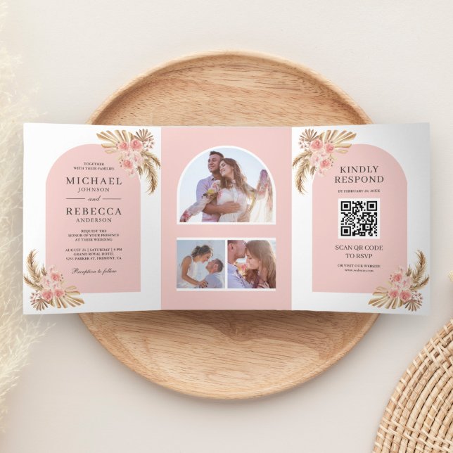 Blush Pink Roses Boho Pampas Arch QR Code Hochzeit Dreifach Gefaltete Einladung (Von Creator hochgeladen)