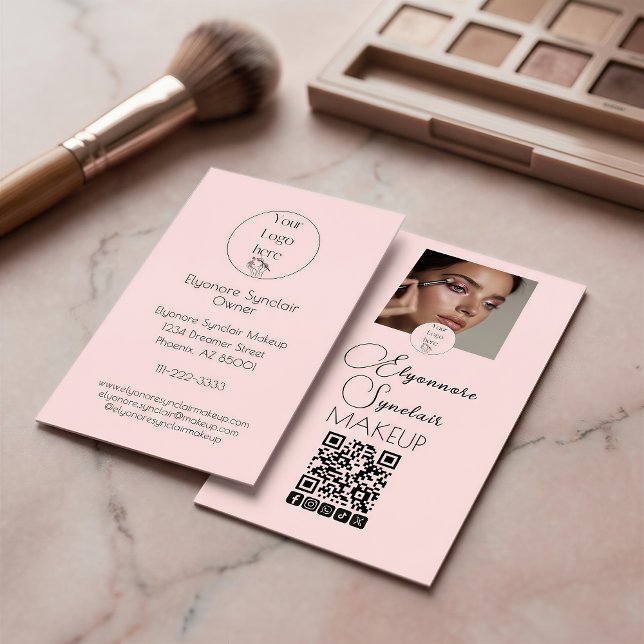 Blush Pink Script Logo QR Code Photo Makeup Visitenkarte (Von Creator hochgeladen)