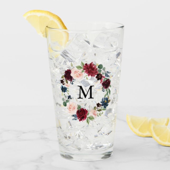 Blush Pink und Burgund Bloral Wreath Monogramm Glas (Vorderseite Ice)