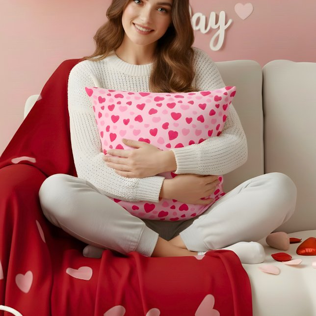 Blush Pink Watercolor Hearts Valentine Gift Kissen (Von Creator hochgeladen)