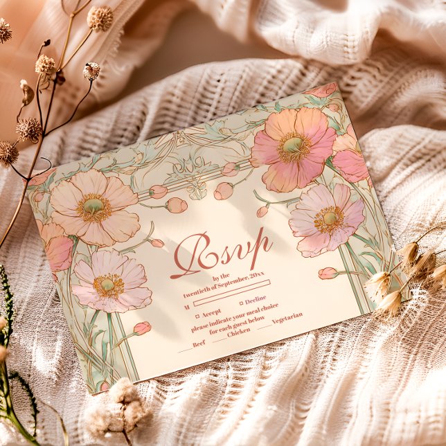 Blush Poppy Quinceañera Celebration RSVP Karte (Von Creator hochgeladen)