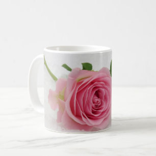 Blushing Rose: Bläserne Eleganz im Blut Kaffeetasse