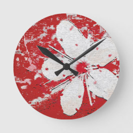 Blütenblätter der Sakura-Kirsche Runde Wanduhr