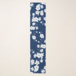 Blütenkirsche Blüten Navy Blau Weiß Schal<br><div class="desc">Schöne weiße Kirschblüten auf marineblau Hintergrund.</div>