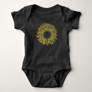 Blütenleuchte Rustikale Sonnenblumenleuchte Handge Baby Strampler