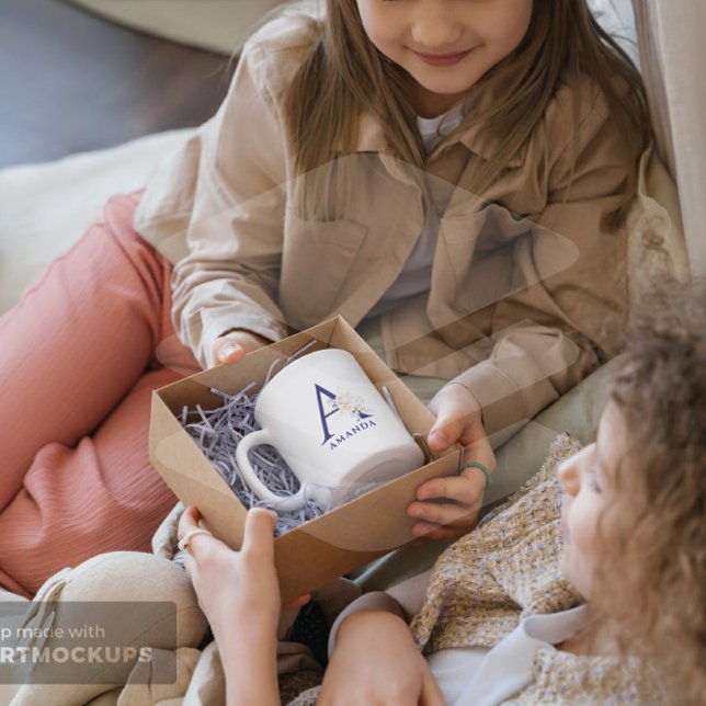 Blütenrosa Aquarellfarben Bouquet Monogram Tasse (Von Creator hochgeladen)