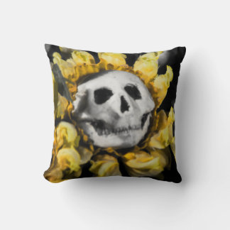 Blütentee und Roter Streichelkopf Sonnenblumenkiss Kissen