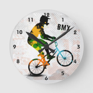 BMX Rider in Abstract Paint Splatters SQ WITH TEXT Runde Wanduhr