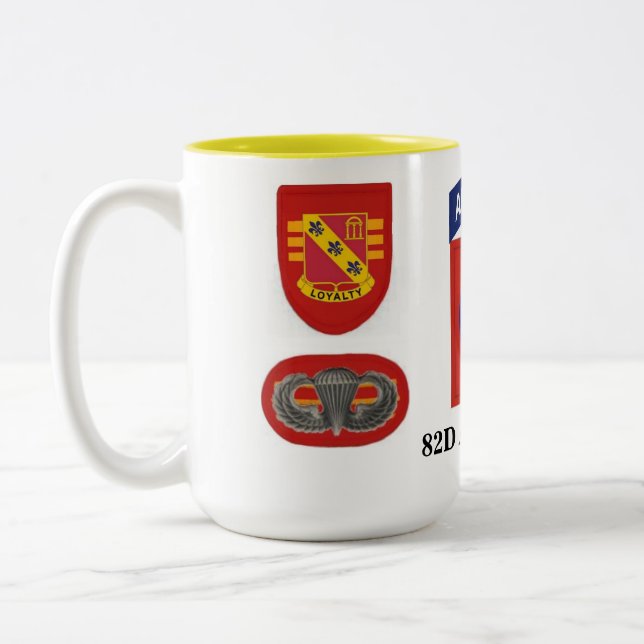 BN 3D (ABN) 319. Feld-Artillerie-Tasse Zweifarbige Tasse (Links)