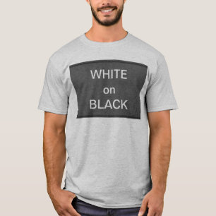 BNW kreist n-Text-Proben - Weiß auf Schwarzem ein T-Shirt