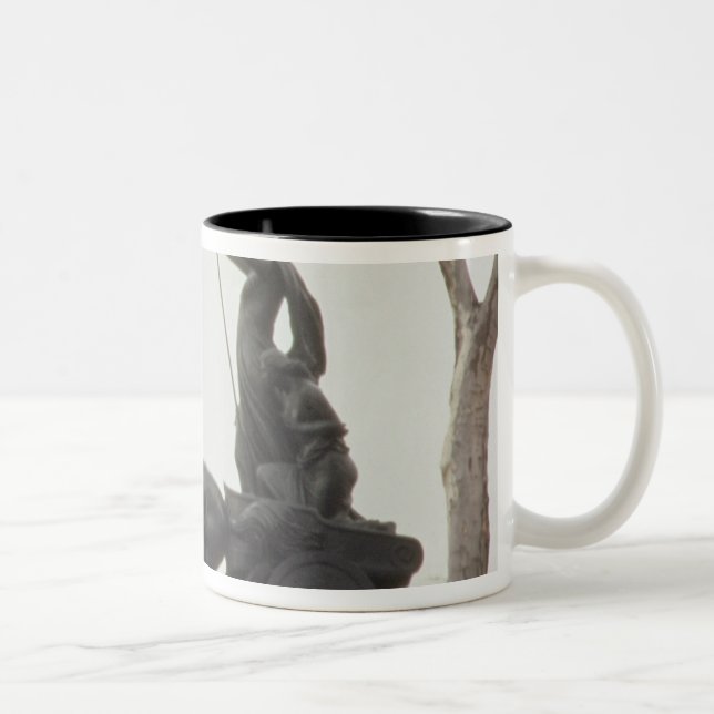 Boadicea, 1902 zweifarbige tasse (Rechts)