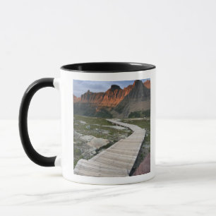 Boardwalk: Waterton Glacier International Tasse