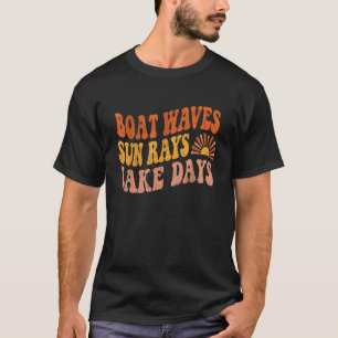 Boat Waves Sun Rays Lake Days Niedlich Retro 70er T-Shirt