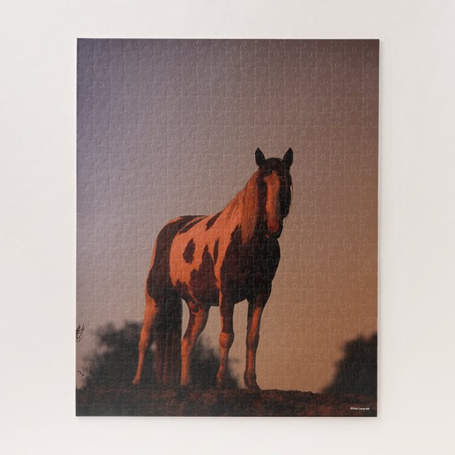 Bob Langrish | Paint Horse Stehend bei Sonnenunter Puzzle (Vertikal)