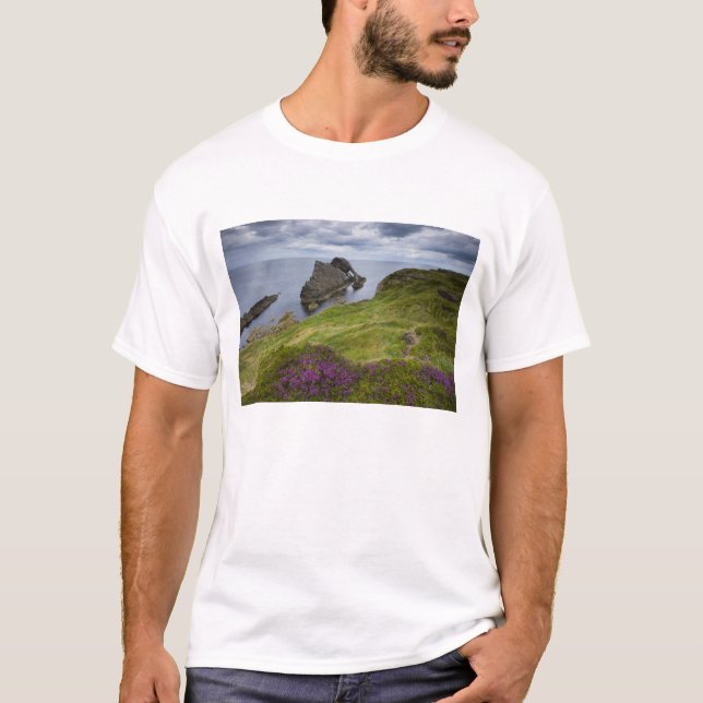 Bogen-Geigen-Felsen, Portknockie, Schottland T-Shirt (Vorderseite)
