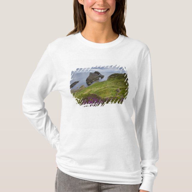 Bogen-Geigen-Felsen, Portknockie, Schottland T-Shirt (Vorderseite)