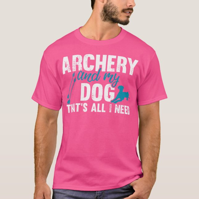 Bogenschießen und Bogenschützen mit Hund T-Shirt (Vorderseite)